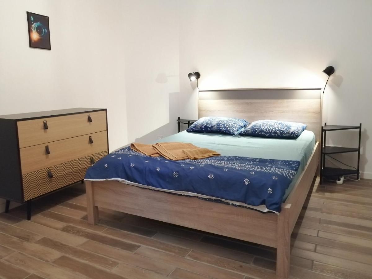 Blue Rent Lägenhet Bron Exteriör bild
